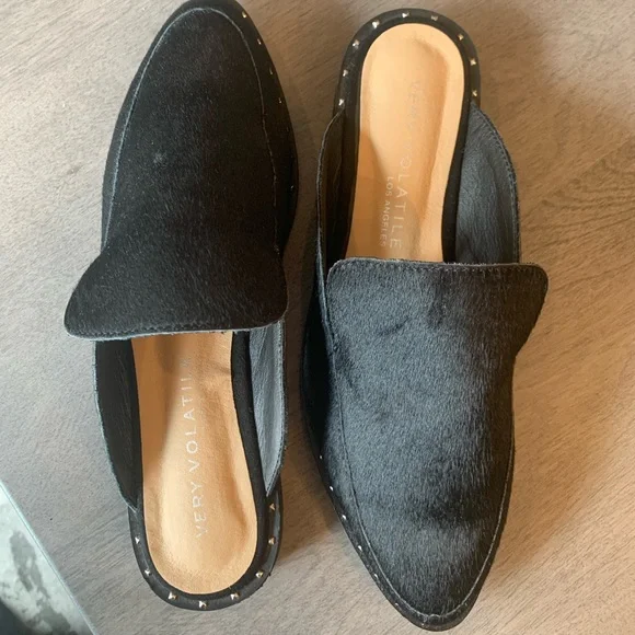 NWOT Black Calf Hair mules with silver stud detail. Sz 7.5 - Picture 7 of 15